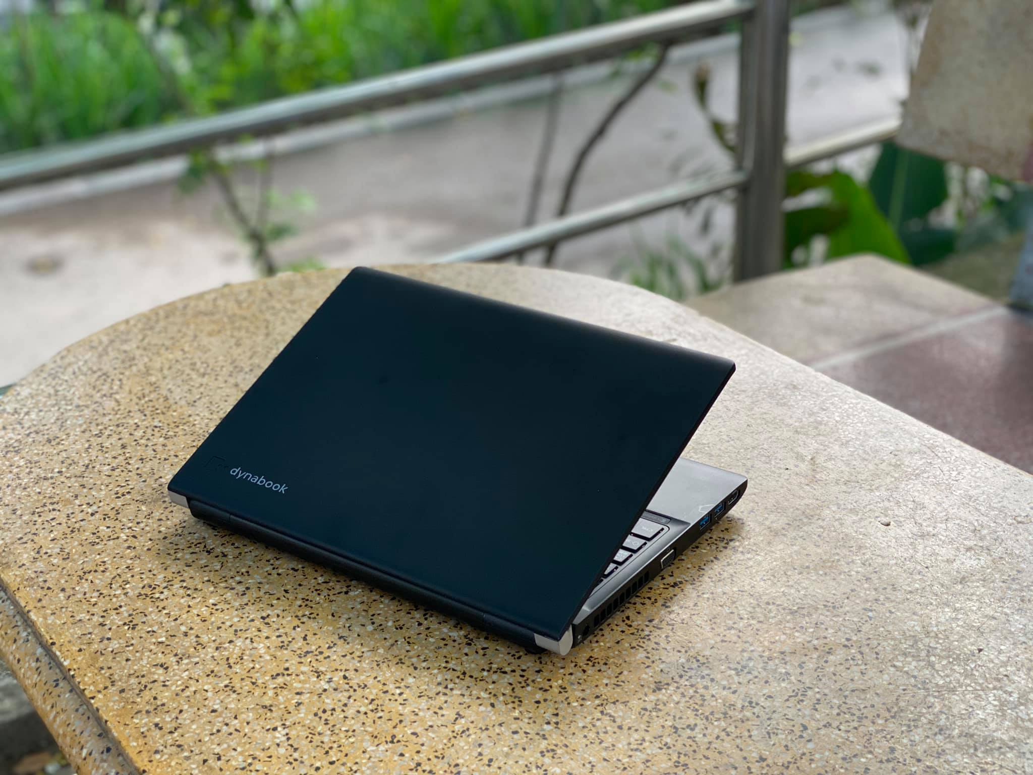 Laptop Toshiba Dynabook R734-6.jpg